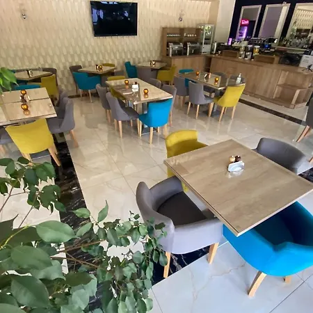 Otel Nevada 4*