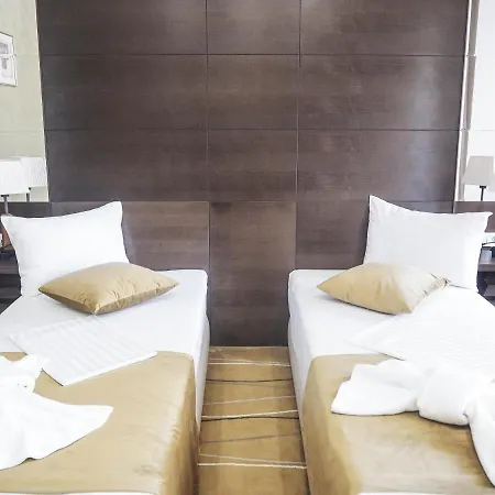 Hotell Nevada 4*